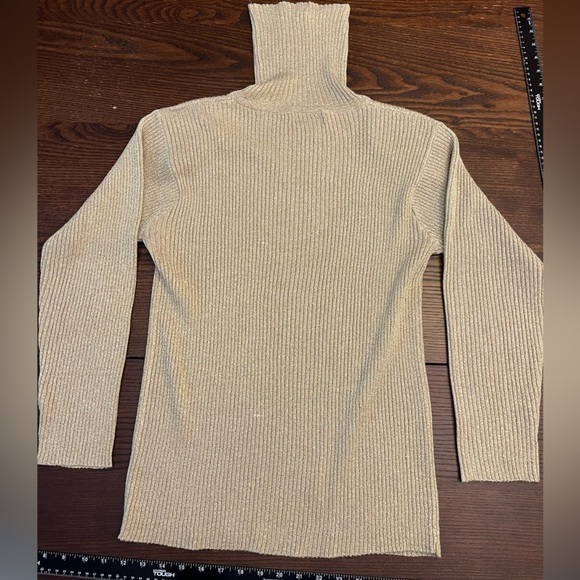 Lisa Original Cotton Blend Long Sleeve Turtleneck Sparkling Gold Sweater - Picture 6 of 10